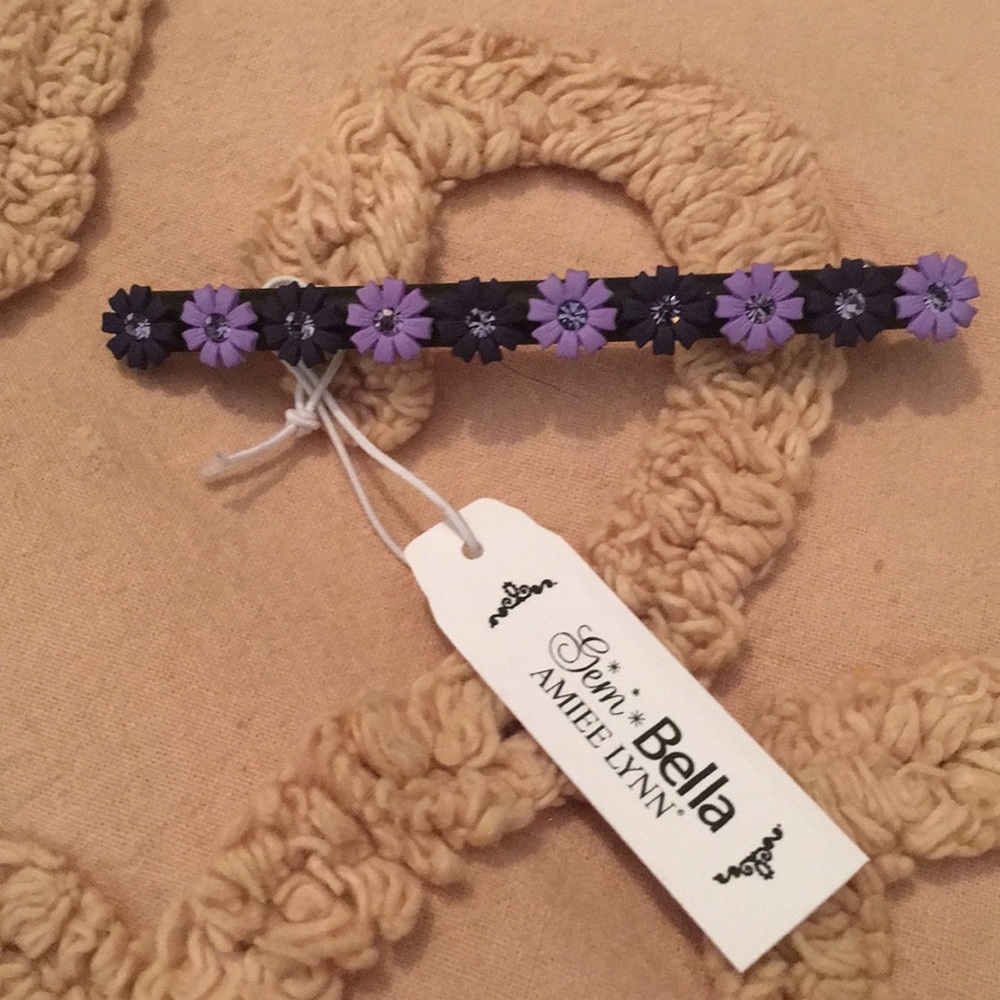 Gem Vella barrette‎